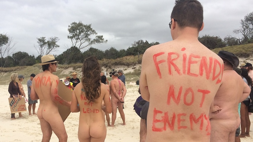 862px x 485px - Byron Bay nudists fight moves to 'cover up' nude bathing, as a  clothes-optional beach is moved out of sight - ABC News