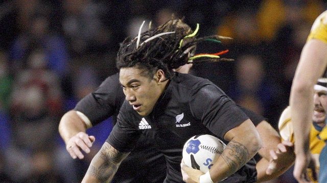 Ma'a Nonu on the charge