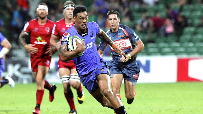 Chance Peni of the Western Force makes a run against the Reds at Perth Oval on March 2, 2017.