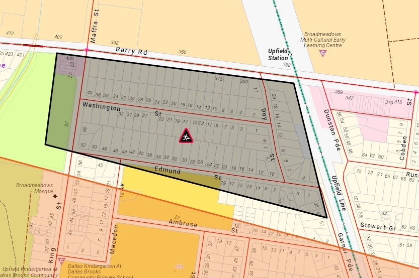 A maps of the streets in Dallas called on to prepare to evacuate after a recycling factory fire in Coolaroo.