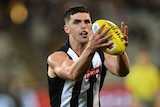 Scott Pendlebury of the Magpies