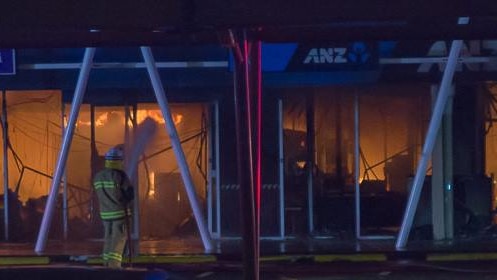 ANZ and Marino's Deli at Cannonvale Shopping Centre on fire