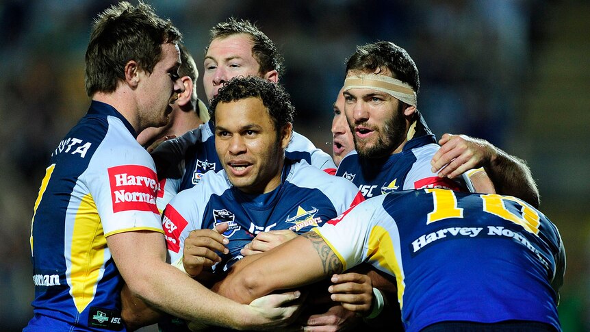 Bowen celebrates an early try