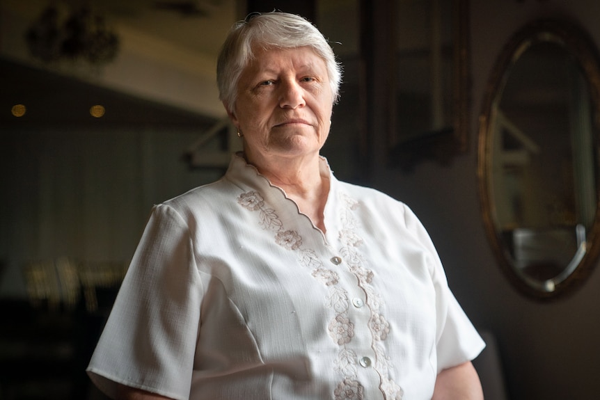 woman wearing white shirt