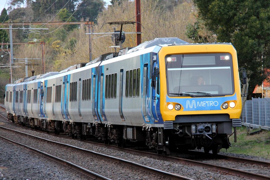 The Government says Melbourne's sewerage network will not affect the rail tunnel.