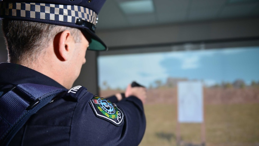 Police virtual reality shooting drill