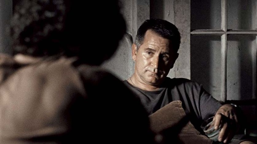 Anthony LaPaglia as Roger East