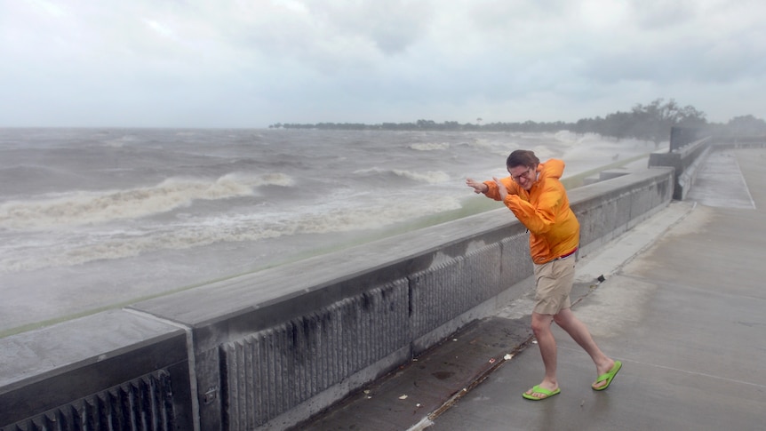 Hurricane Isaac bears down on New Orleans