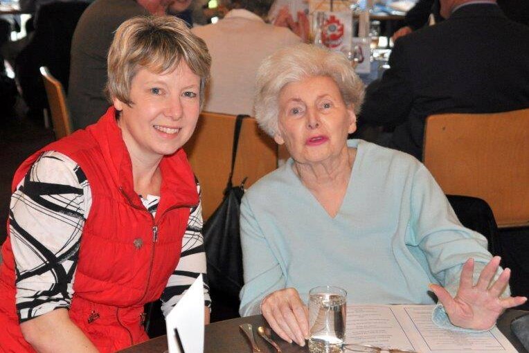 Vanessa Goodwin with Edyth Langham-Goodwin at Howrah Rotary Club function, 2016.