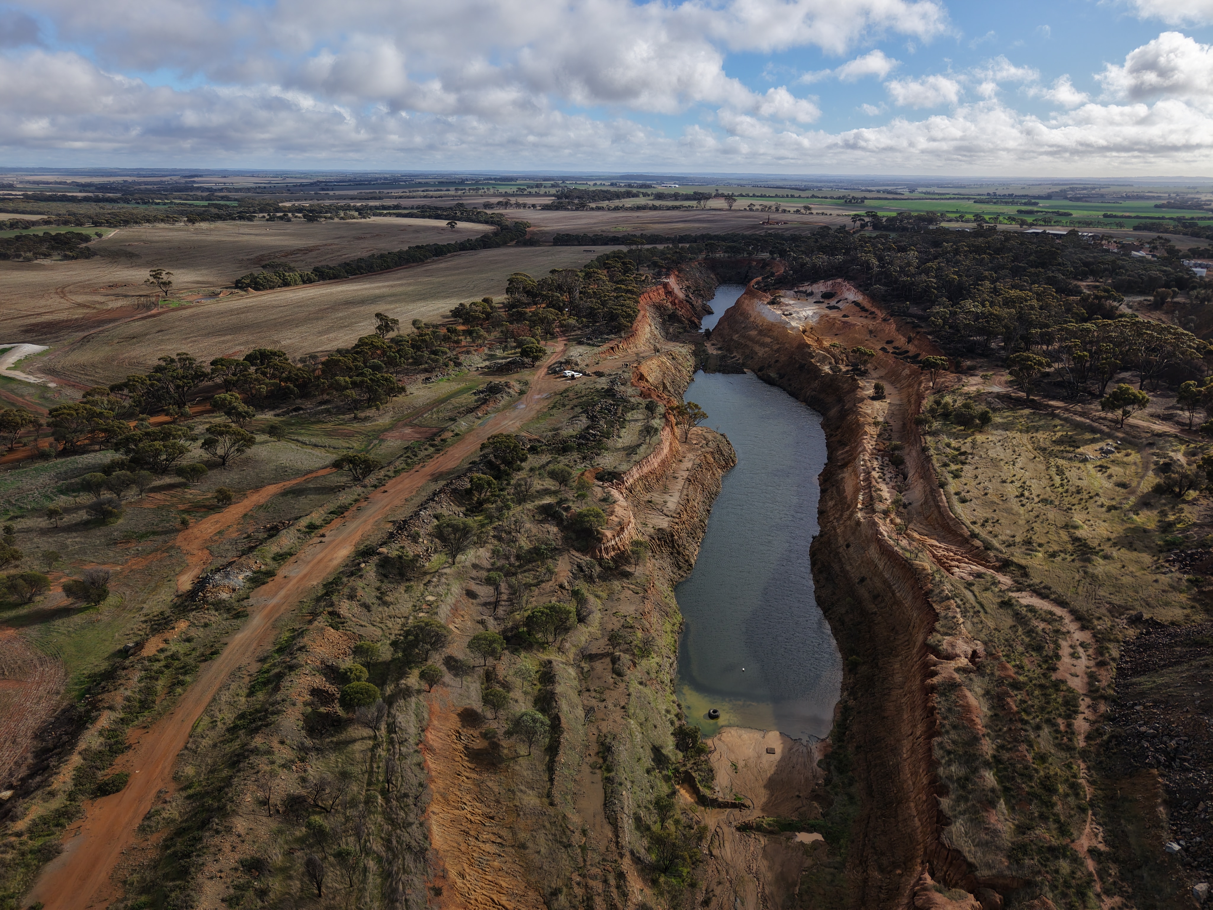 Rebirth of mothballed gold mine proposed for sheep-farming heartland