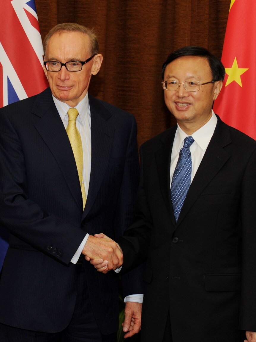 Bob Carr meets with Chinese Foreign Minister Yang Jiechi in Beijing (AFP Photo/Mark Ralston)