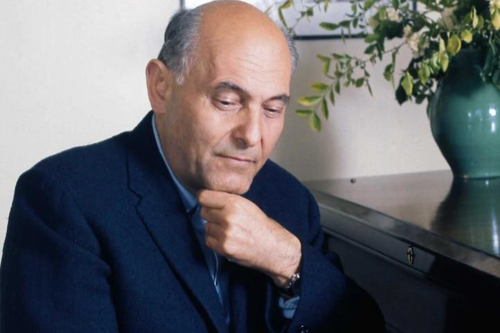 A photo of artist and composer Georg Solti