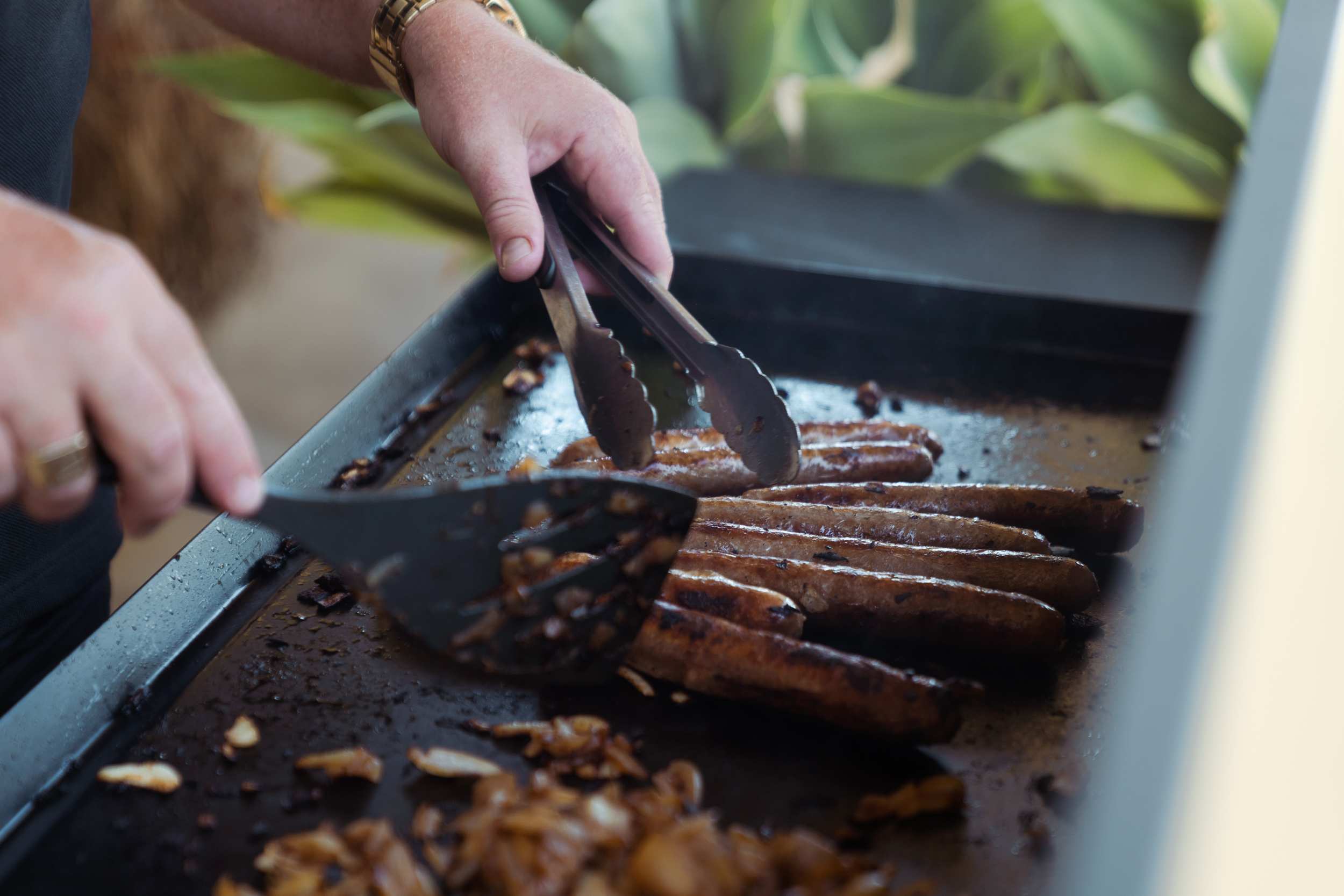 Who invented the sausage sizzle? episode artwork