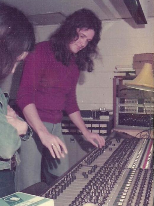 Mark Moffatt at Bruce Window Studios with BWE audio mixer, 1976.