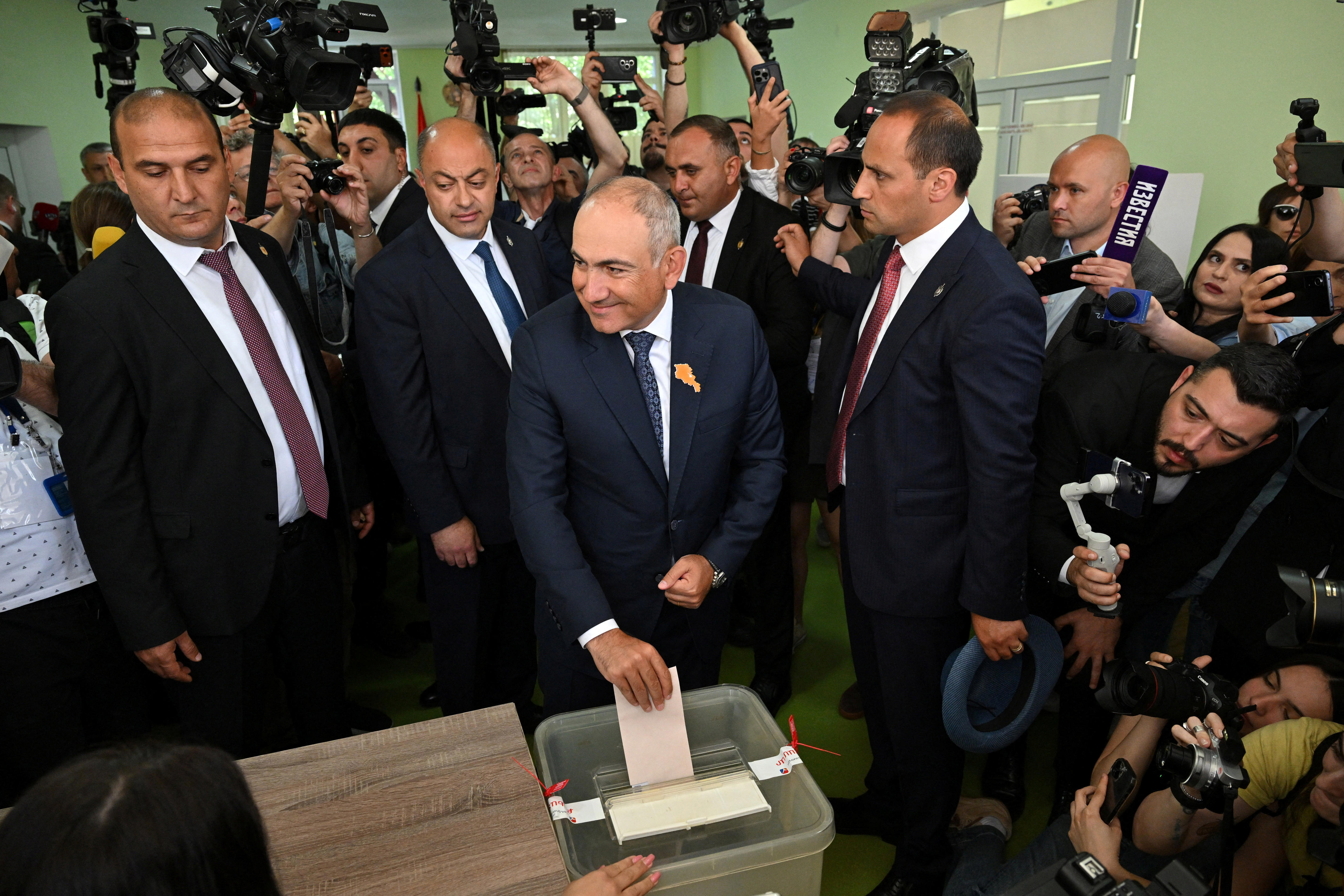 Armenia votes for pro-West party despite pressure from Russia