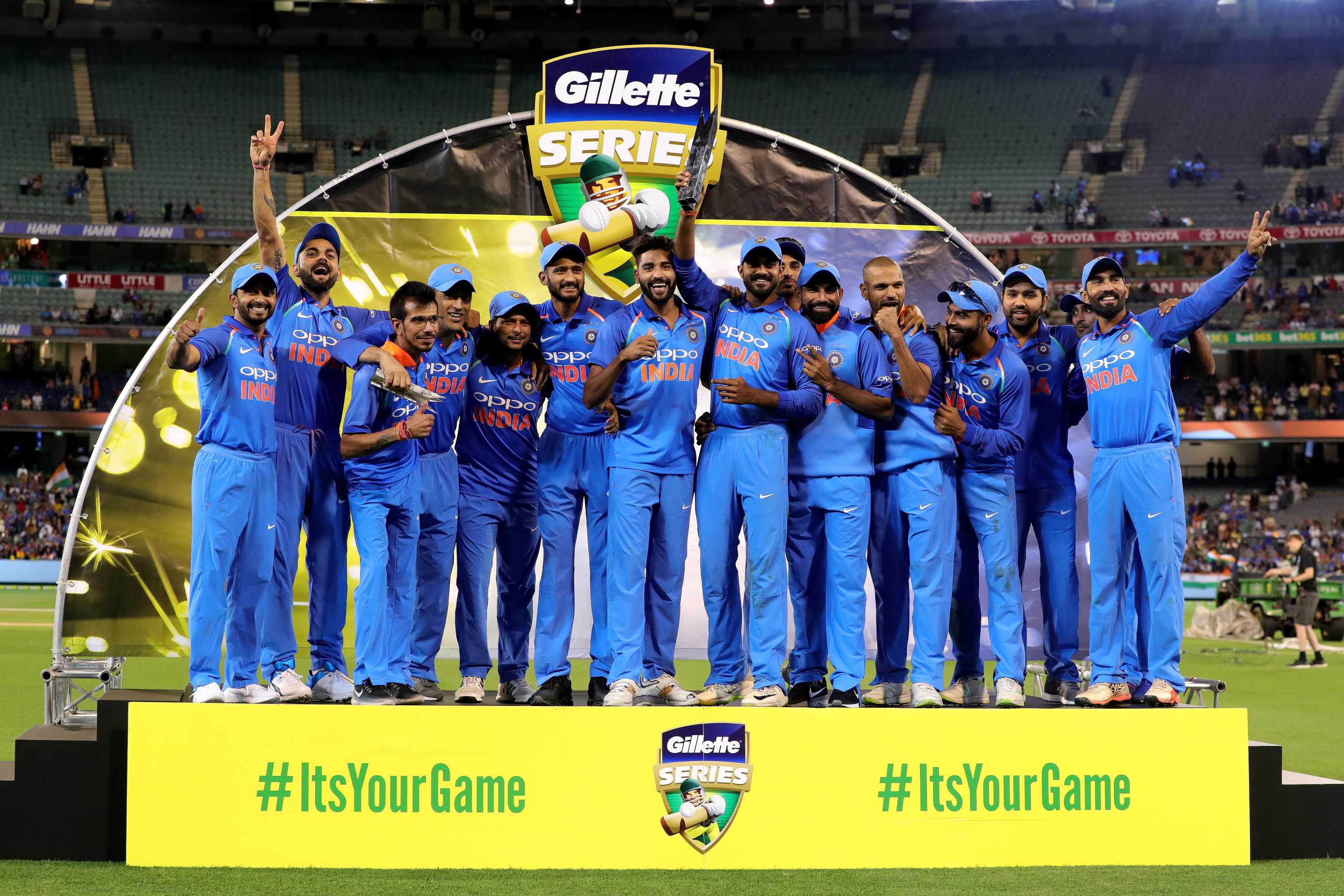 India beats Australia by seven wickets in the third ODI at the MCG, to  clinch 2-1 series victory - ABC News