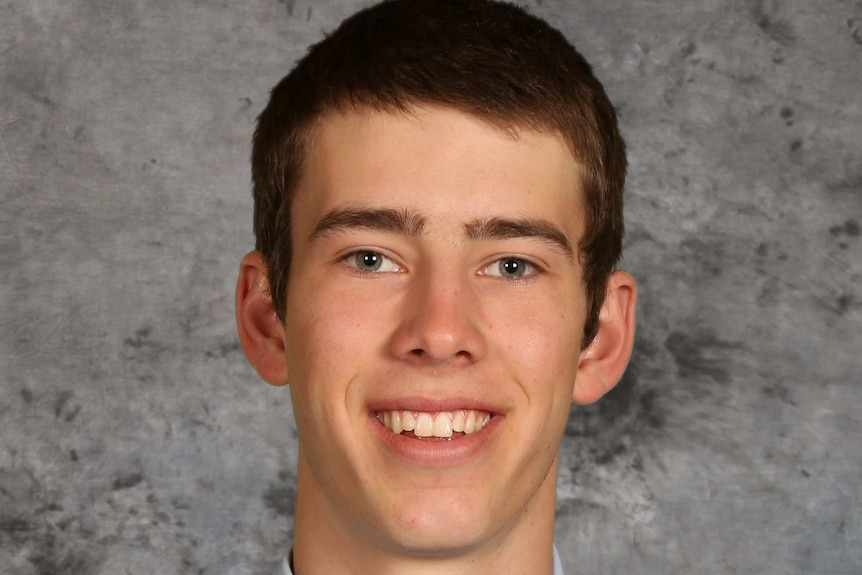 Headshot of Constable Peter McAulay in his uniform.