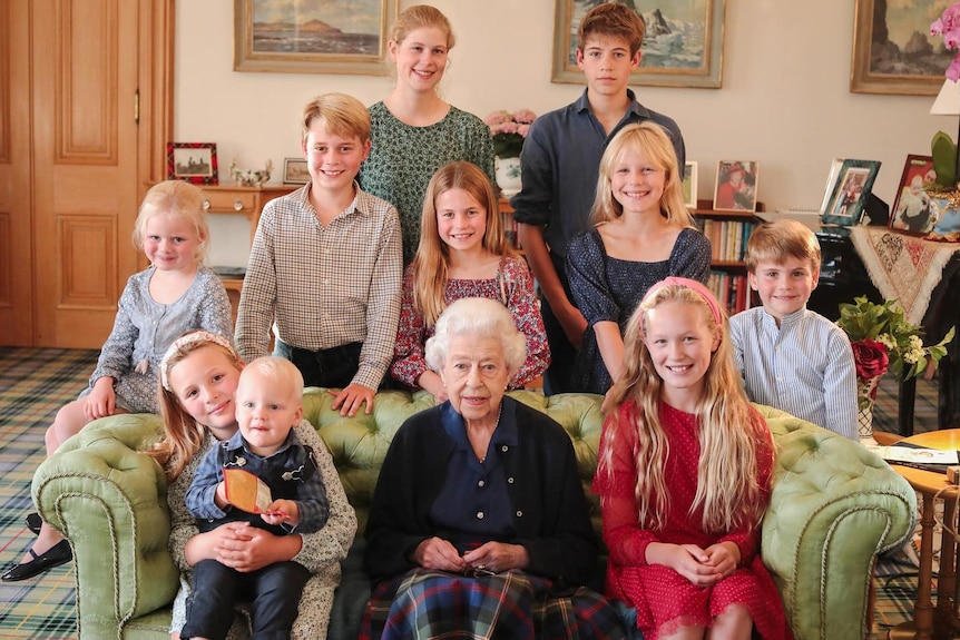 Elizabeth and her grandchildren, 2022