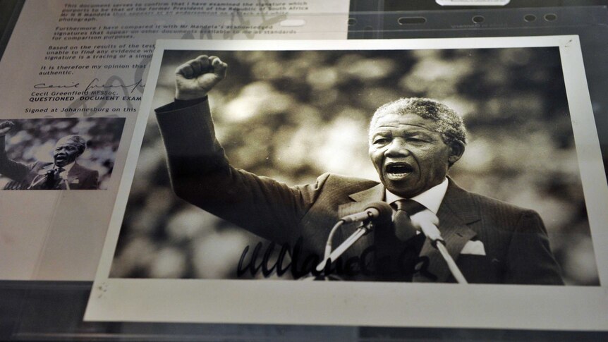 Mandela memorabilia sold at auction