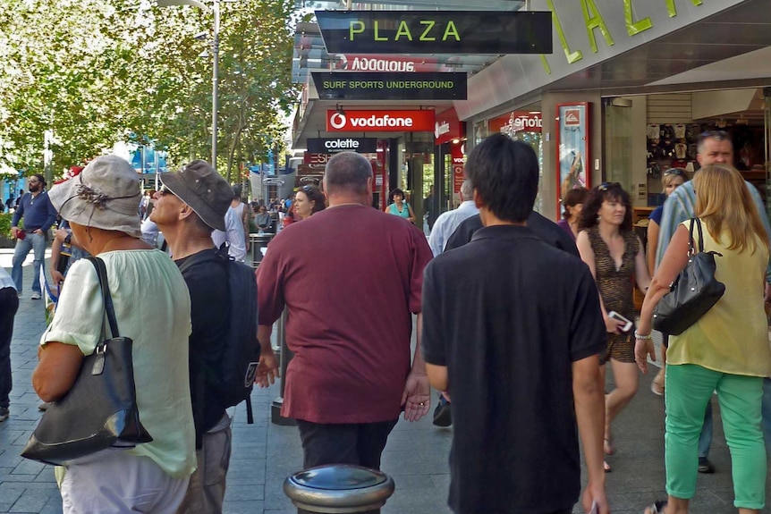 Hay St Mall shoppers 18/03/2013