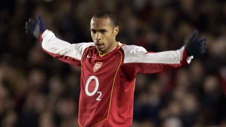 Thierry Henry celebrates goal v Crystal Palace