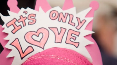 Slogan worn as headwear by a US supporter of gay marriage