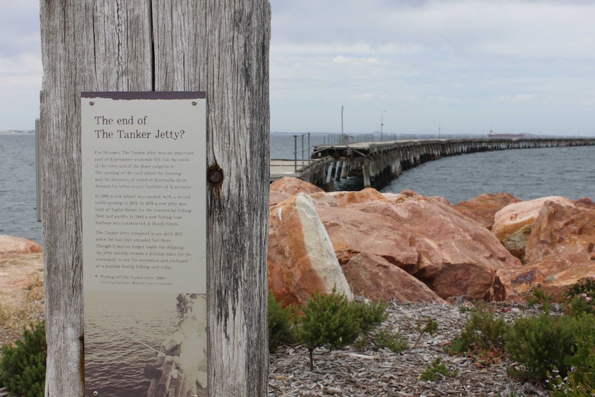 Will the Esperance timber jetty be lost?