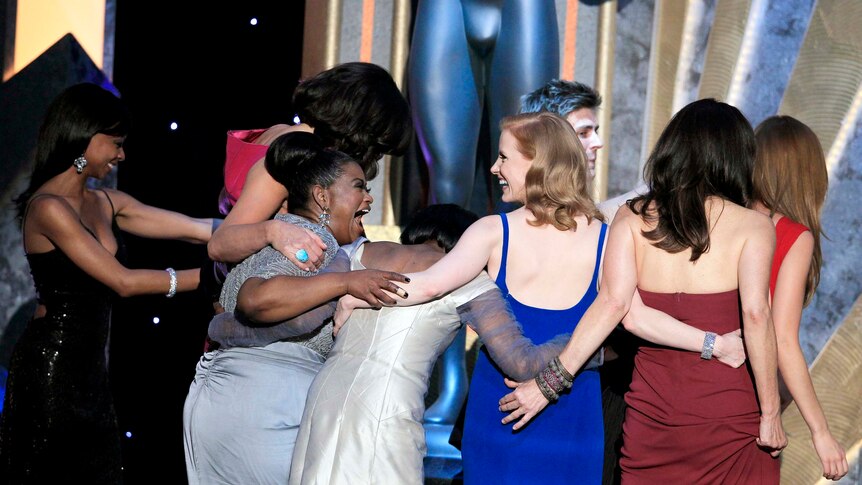 Cast members of The Help accept the SAG award for outstanding performance