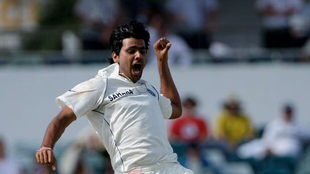 Big loss... India will have to take on Australian and Sri Lanka without RP Singh (File photo).