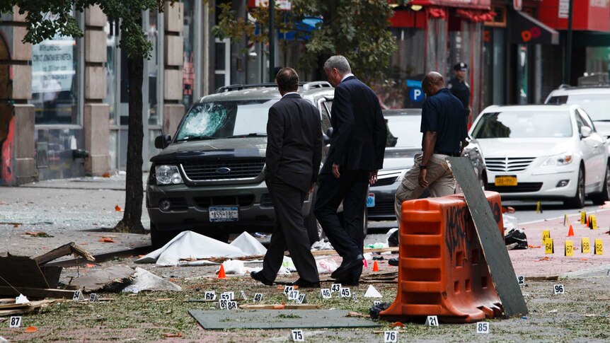 New York Mayor Bill de Blasio and New York Governor Andrew Cuomo tour the site of the explosion.
