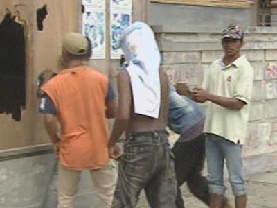 Refugees flee latest E Timor violence - ABC News