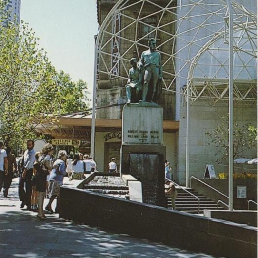 Burke and Wills statue