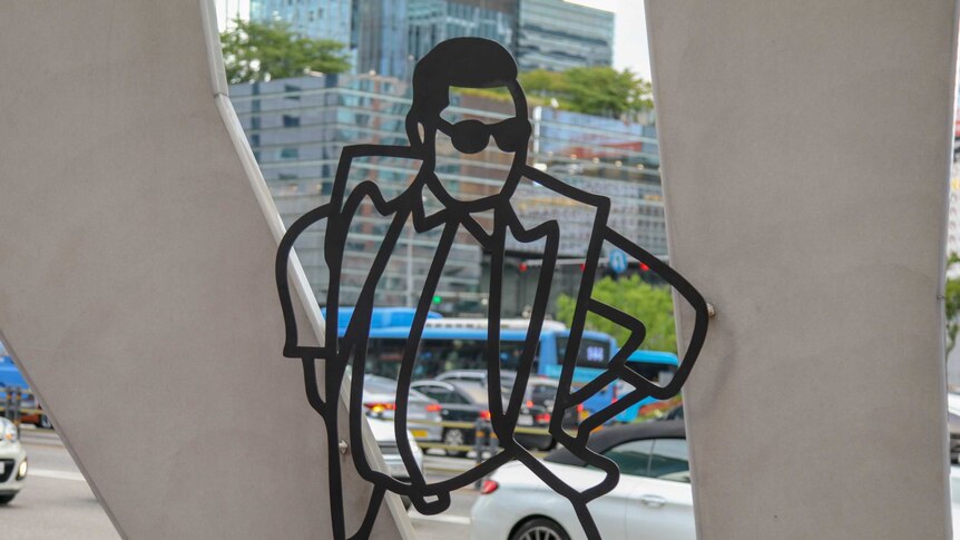 a sculpture representing the shape of K-pop star PSY
