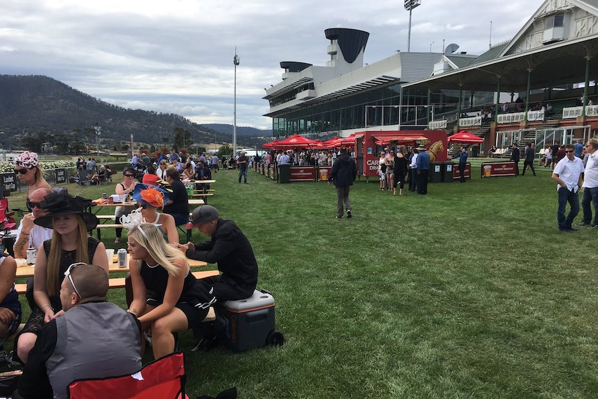 Low crowd numbers at 2017 Hobart Cup.