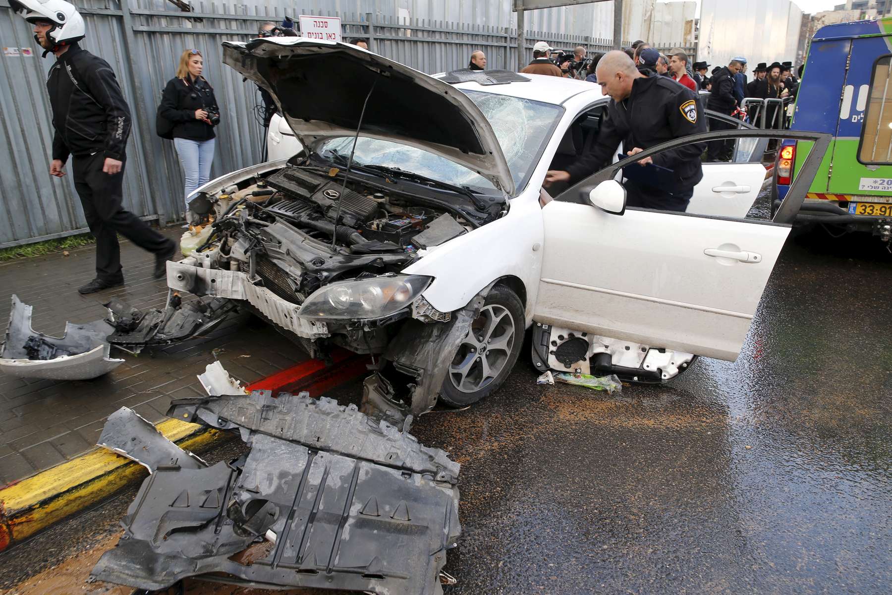 Palestinian motorist shot dead by Israeli police after ramming ...