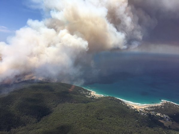 Fire in Otway Ranges near Wye River