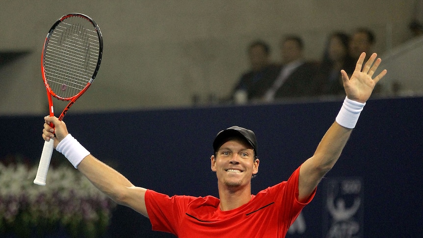 Tomas Berdych ended his title drought with a three-sets win over Marin Cilic in Beijing.
