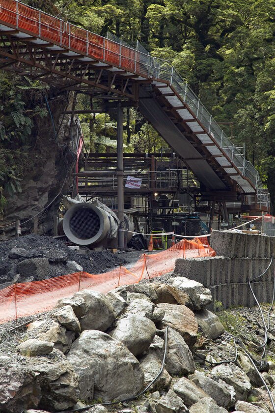 Pike River mine disaster Decision to abandon body search is