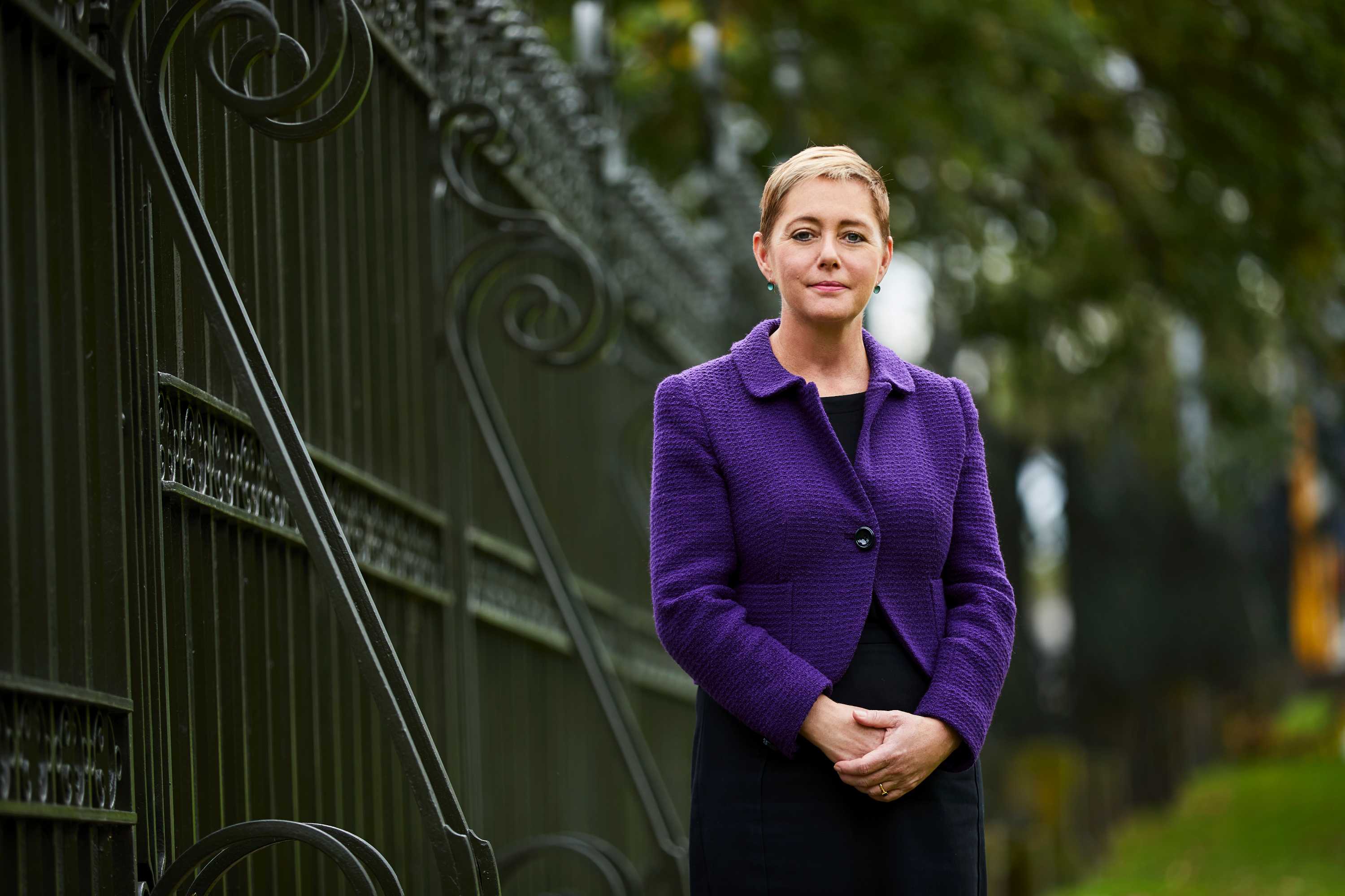 LouiseDavidson solo image 1.jpg