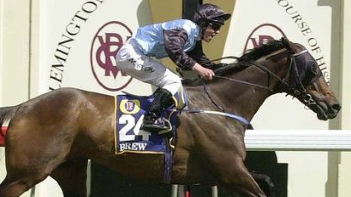 Kerrin McEvoy wins the 2000 Melbourne Cup on Brew.