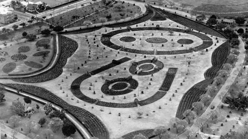 Black and white aerial photo of a park.