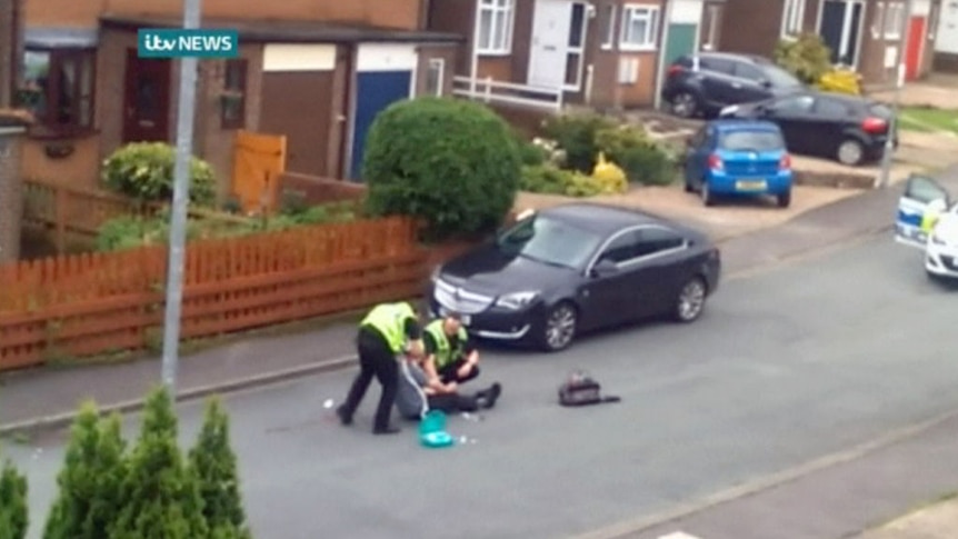 Footage shows police arresting man after Jo Cox's murder