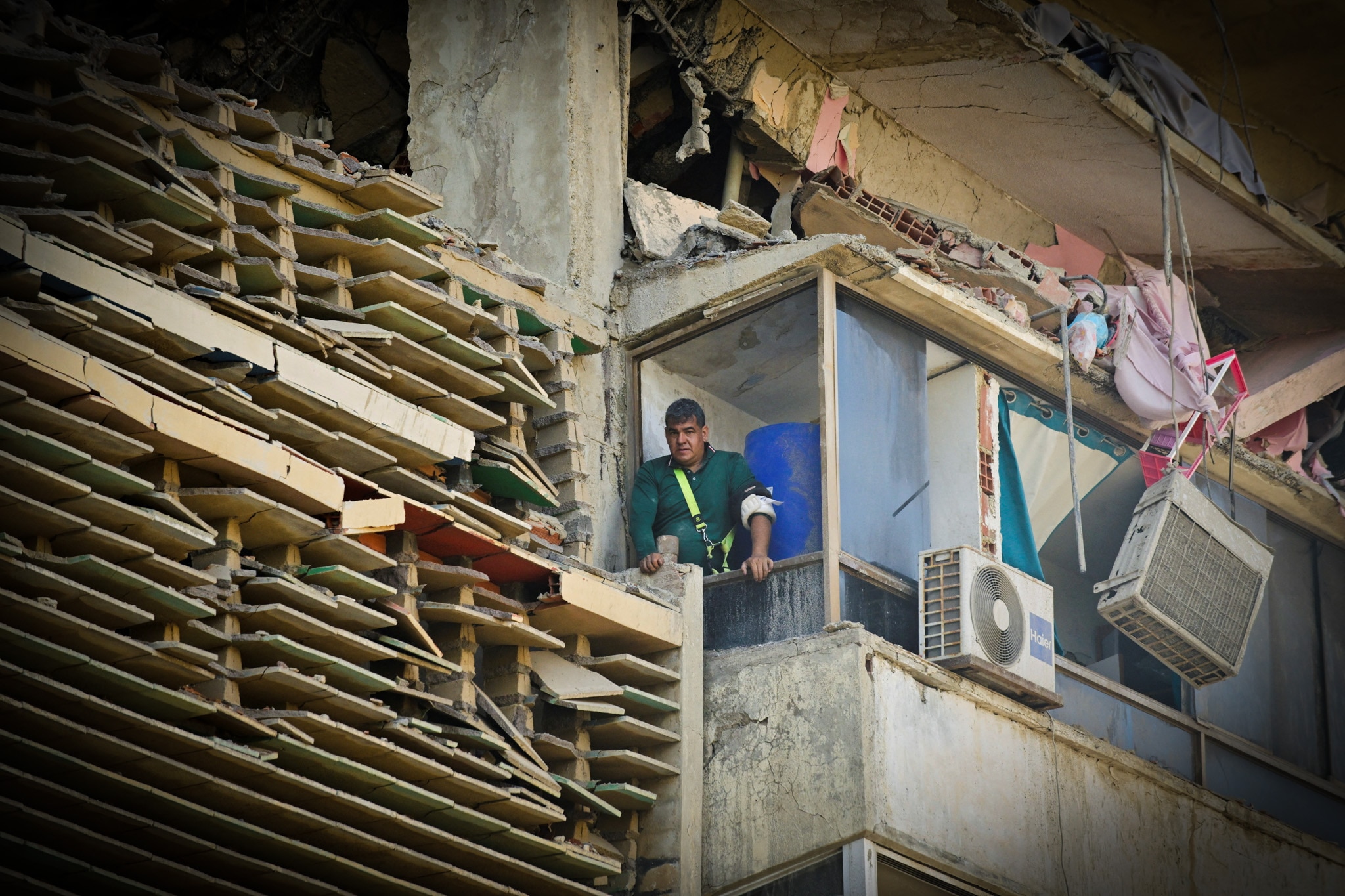 Venezuela's quake began with a 'soft shake' and then the lights went out