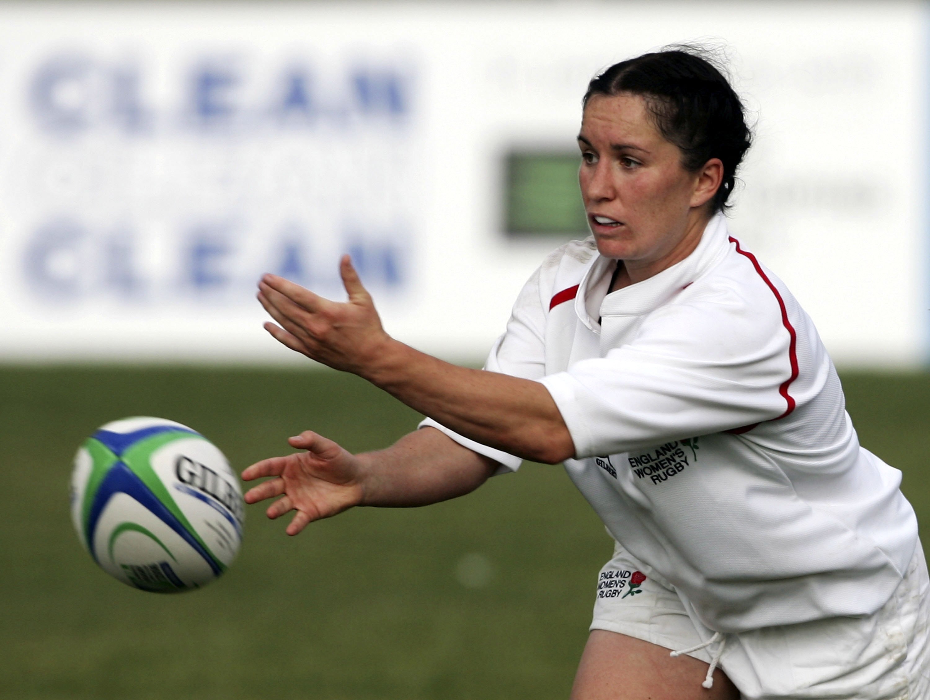 Jo Yapp passes the ball