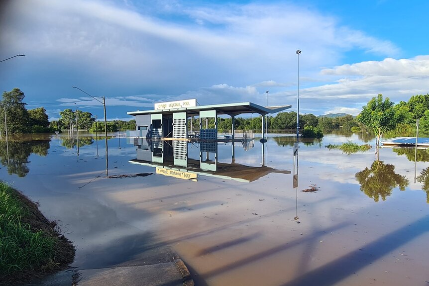 flood waters cover the gympie swimming pool