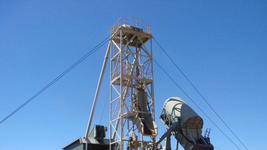 Head frame of the Homeward Bound gold mine