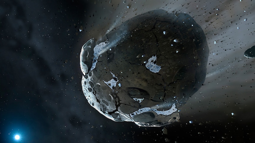 Watery asteroid in GD 61 system