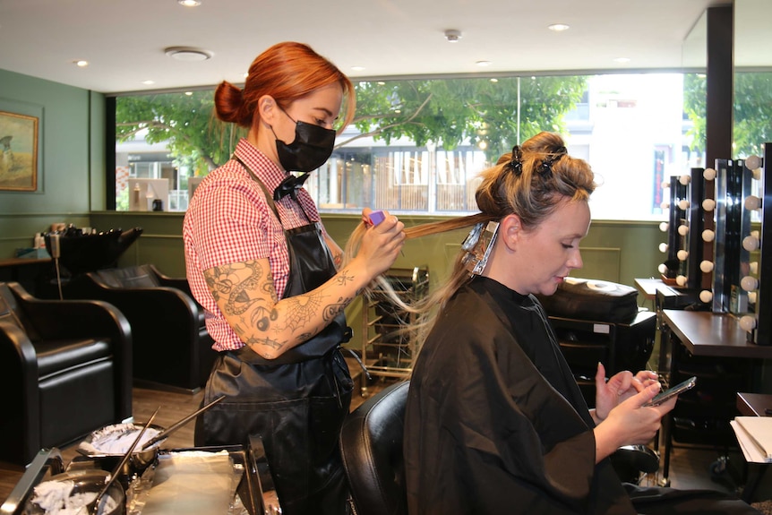 New push to give Australia's hairstylists formal training to help deal with  customers' problems - ABC News