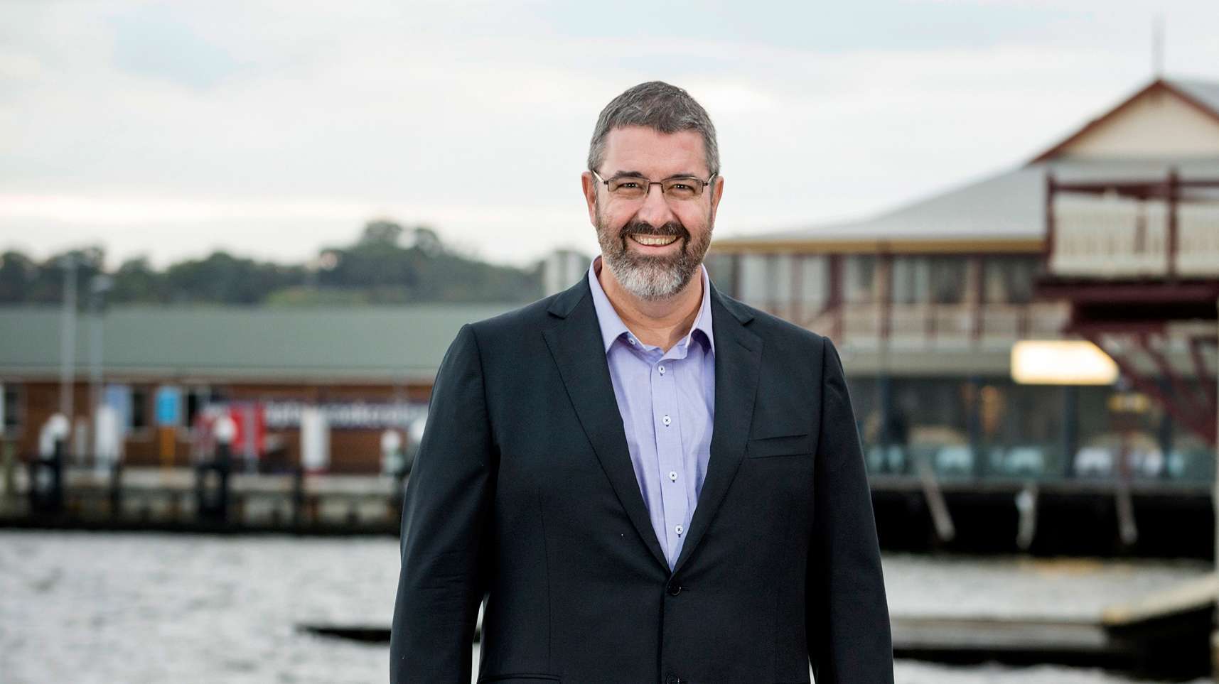 Lifespan of Australia's longest gas pipeline slashed as renewable