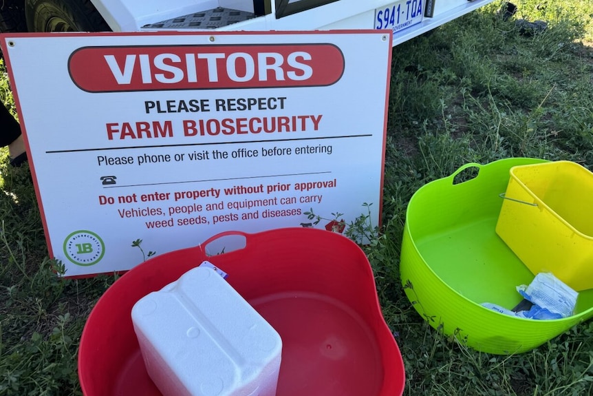 A biosecurity warning sign.